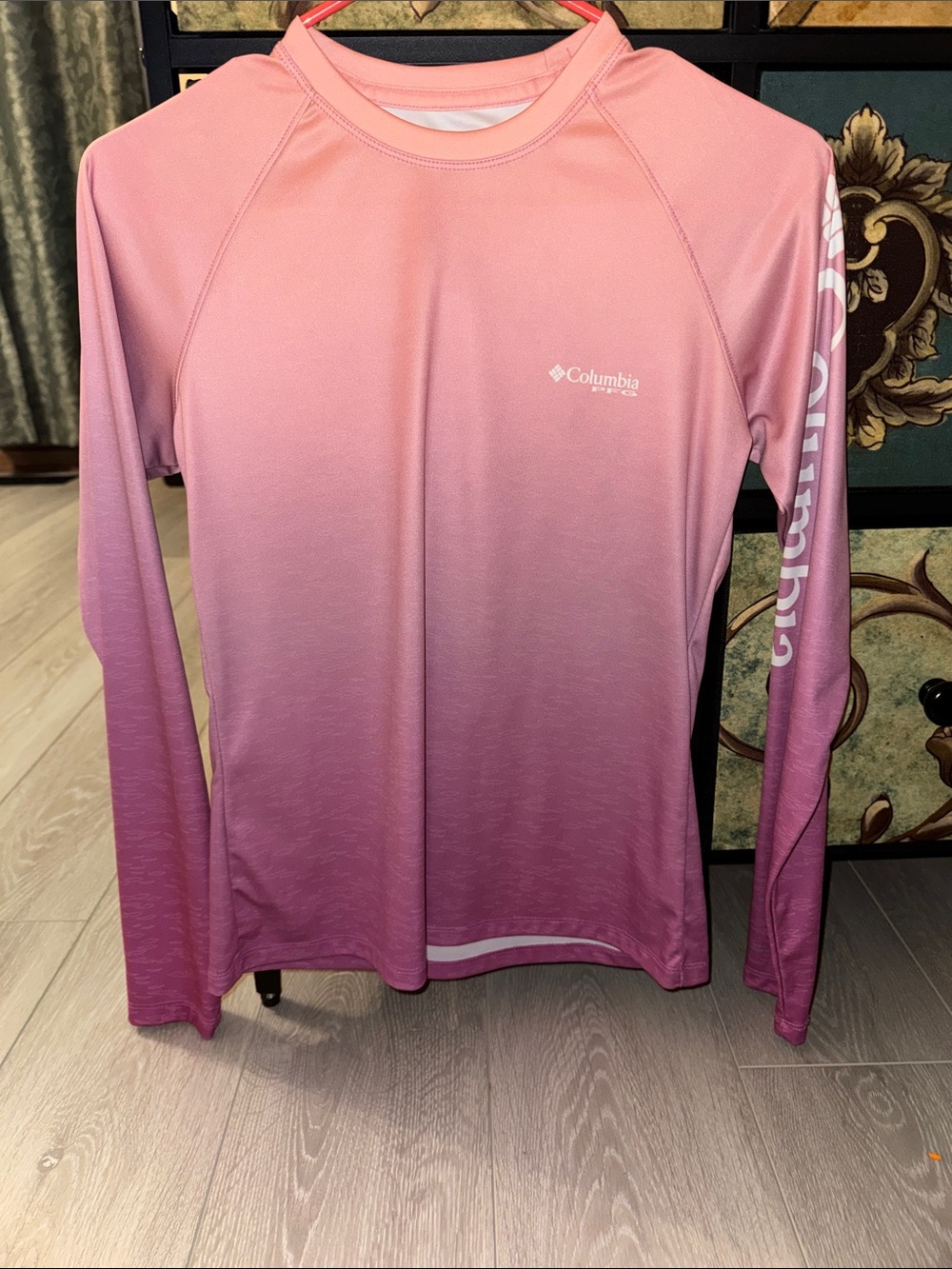 Columbia Pink Ombre Long Sleeve Performance Shirt